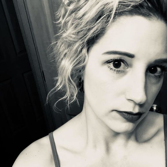 Meet your Posher, Sara - Picture 1 of 1